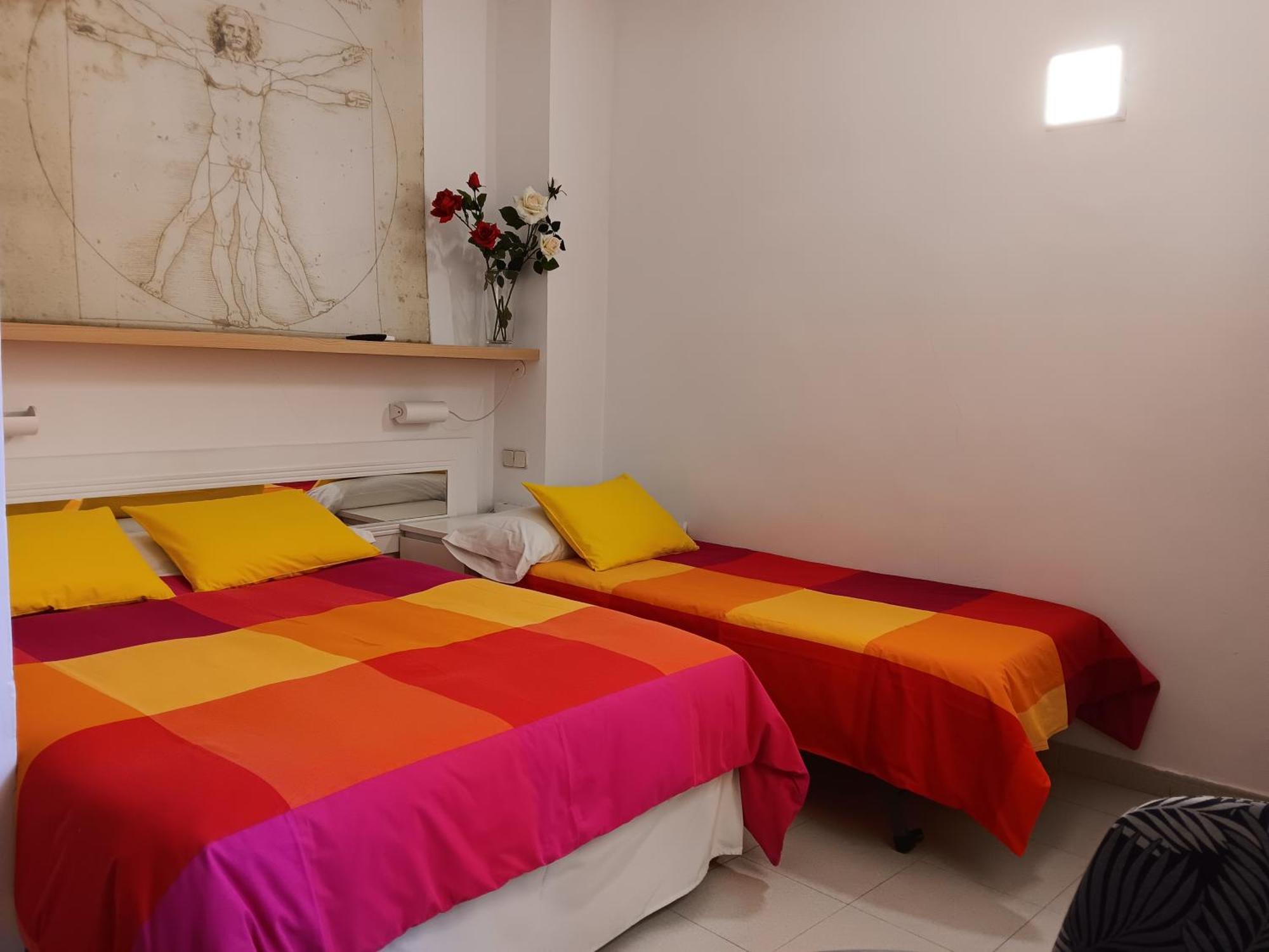 Hostal Casa Chueca Madrid Exterior foto
