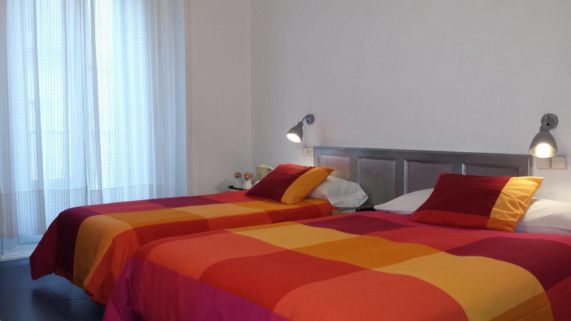 Hostal Casa Chueca Madrid Exterior foto